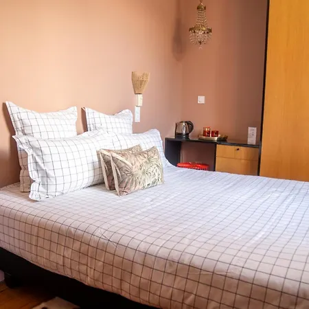 Hotel Home Arcachon-2